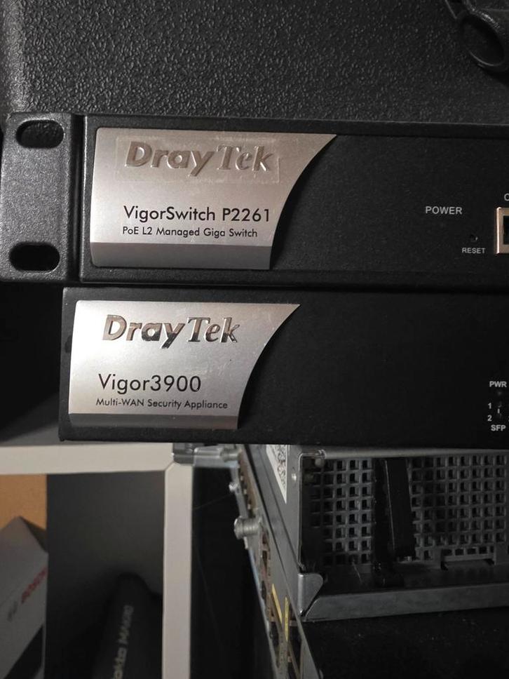 DrayTek Vigor 3900 Multi-WAN VPN Router, Computers en Software, Netwerk switches, Ophalen of Verzenden
