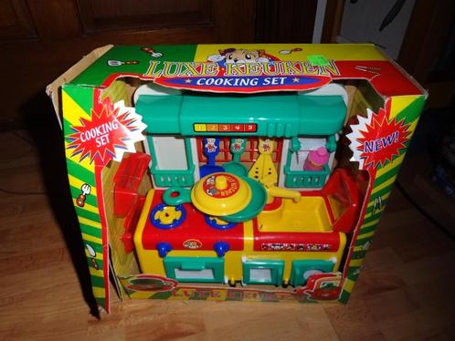keukentje nieuw ong. 32 bij 32 cm, Kinderen en Baby's, Speelgoed | Speelkeukens, Nieuw, Speelkeuken, Kunststof, Ophalen of Verzenden
