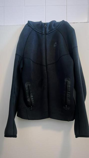 Nike Tech Vest - Maat L/147-158 - Perfecte Staat - beschikbaar voor biedingen