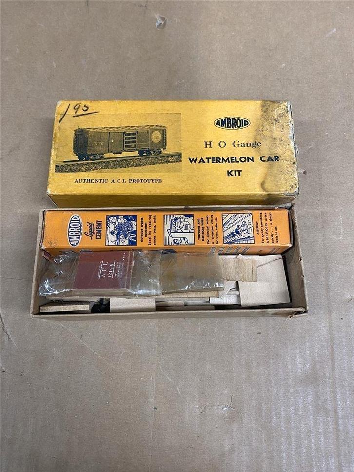 model trein wagon ambroid ho gauge watermelon car kit, Hobby en Vrije tijd, Modeltreinen | Overige schalen, Zo goed als nieuw