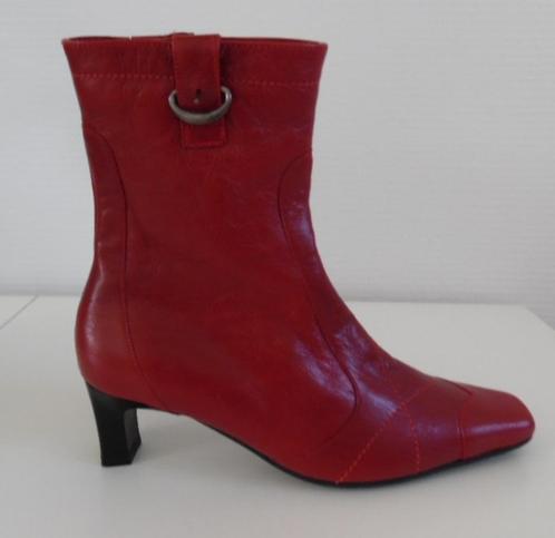 Helioform Elegance rode leren laarsjes maat 4.5, Kleding | Dames, Schoenen, Zo goed als nieuw, Lage of Enkellaarzen, Rood, Ophalen of Verzenden