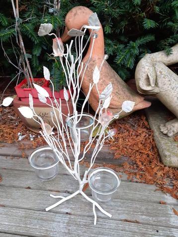 Kaarsjesstandaard voor 3 Theelichtjes beschikbaar voor biedingen