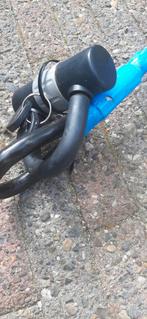 Hangslot met 5 meter kabel, Watersport en Boten, Accessoires en Onderhoud, Ophalen of Verzenden, Zo goed als nieuw, Motor en Techniek