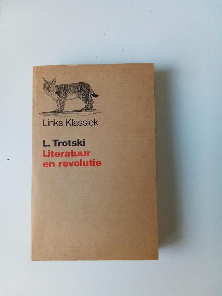 L. Trotsky - Literatuur en revolutie, Boeken, Literatuur, Gelezen, Nederland, Ophalen of Verzenden