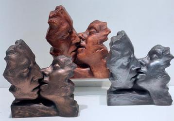 Beelden gezichten monstercollectie beschikbaar voor biedingen