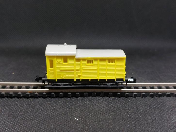 Minitrix 3254 - Goederentrein begeleidingswagen Pwg (13587), Hobby en Vrije tijd, Modeltreinen | N-Spoor, Gebruikt, Wagon, Gelijkstroom