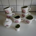 Jet peony  5 mokken,roomstel,eierdopje, Huis en Inrichting, Keuken | Servies, Ophalen of Verzenden, Zo goed als nieuw, Overige stijlen
