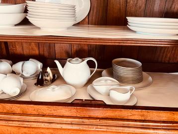 Compleet Eschenbach Servies - Tijdloze Elegantie beschikbaar voor biedingen