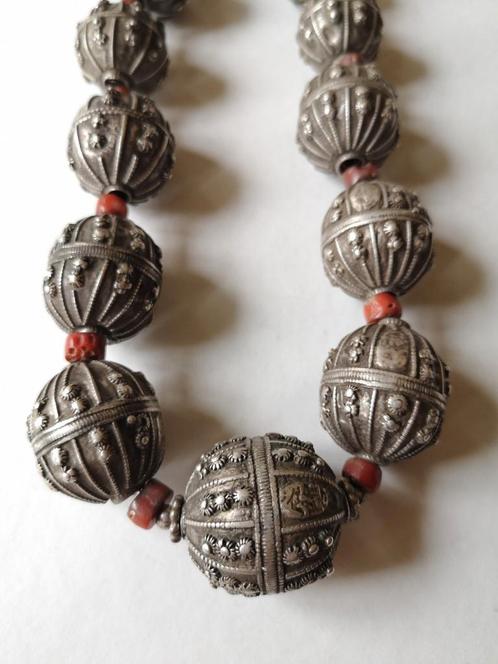 Antieke ketting uit Jemen, Sieraden, Tassen en Uiterlijk, Antieke sieraden, Ketting, Zilver, Ophalen of Verzenden