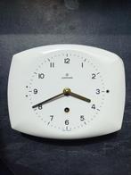 Vintage Wandklok Junghans, Huis en Inrichting, Woonaccessoires | Klokken, Ophalen of Verzenden, Gebruikt, Analoog, Wandklok