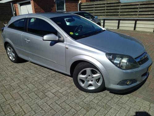 Opel Astra GTC 1.6 Temptation, Auto's, Opel, Bedrijf, Astra, Airbags, Airconditioning, Boordcomputer, Cruise Control, Elektrische buitenspiegels
