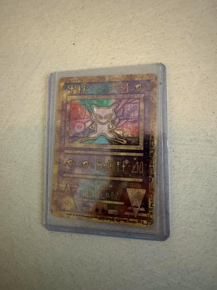 Ancient Mew psa 10 waardig, Hobby en Vrije tijd, Verzamelkaartspellen | Pokémon, Zo goed als nieuw, Losse kaart, Ophalen of Verzenden