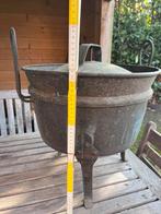 Grote koperen pot op pootjes, Ophalen, Koper