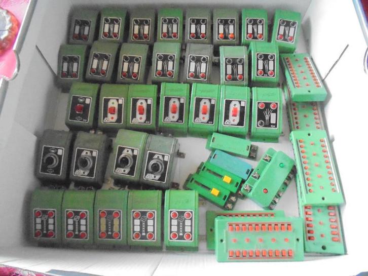 Fleischmann schakelaars +verdelers ho en of N spoor, Hobby en Vrije tijd, Modeltreinen | H0, Gebruikt, Transformator of Voeding