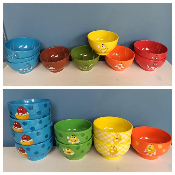 18 M&M's / M&M / m & m schaaltjes kommen, Huis en Inrichting, Keuken | Servies, Kom(men), Overige stijlen, Ophalen