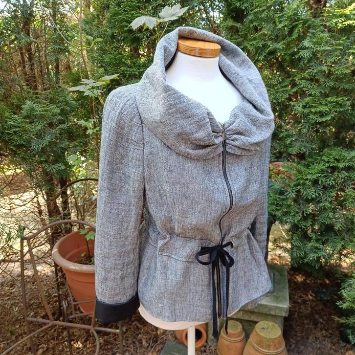 nw. Linnen Jasje Zara Woman L, Kleding | Dames, Jasjes, Kostuums en Pakken, Nieuw, Jasje, Maat 42/44 (L), Grijs, Ophalen of Verzenden