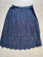 Blauwe plissé rok met kanten details - H&M, Kleding | Dames, Rokken, Maat 38/40 (M), Blauw, Ophalen of Verzenden, Zo goed als nieuw