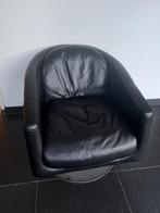 Natuzzi kuip fauteuil in zwart hoogwaardig leer - zie foto's, Huis en Inrichting, Fauteuils, Gebruikt, Metaal, Modern design, Ophalen