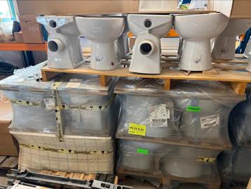 Ideal Standard staande pk toiletpotten 45 stuks nieuw beschikbaar voor biedingen