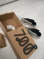 Adidas Yeezy 700 V3 Kyanite, Kleding | Heren, Schoenen, Gedragen, Adidas Yeezy, Overige typen, Ophalen of Verzenden