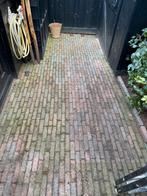 Ongeveer 5/6 m2 klinkers, Tuin en Terras, Ophalen, Gebruikt, Beton, Klinkers