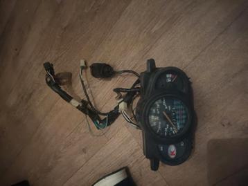 Onder delen voor scooter alles 2 samen  beschikbaar voor biedingen