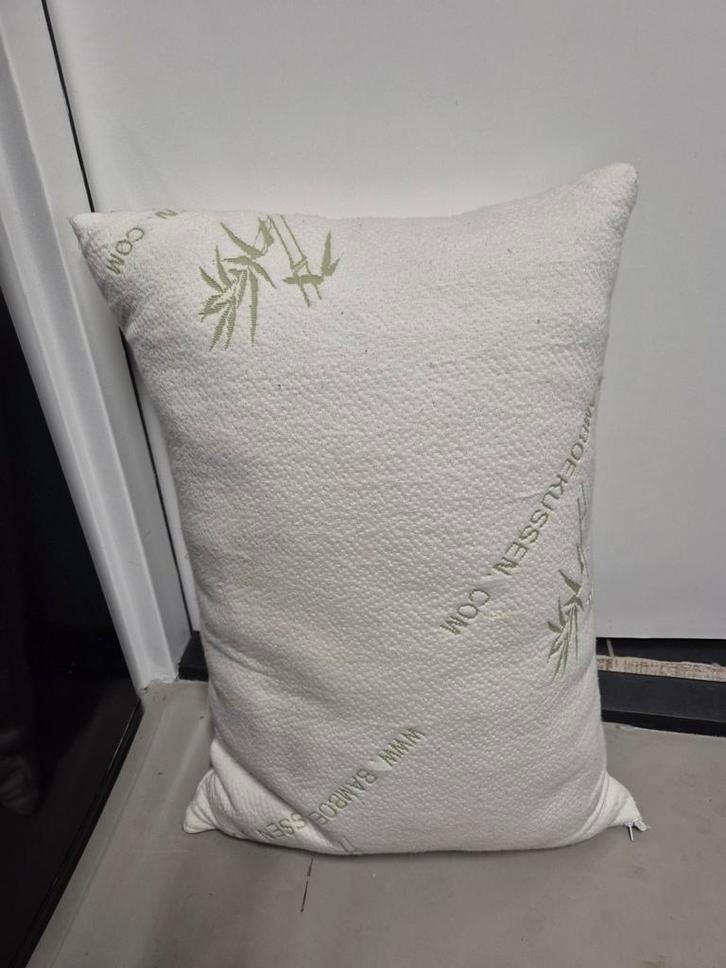 Bamboe Kussen - Comfortabel & Ademend, Huis en Inrichting, Woonaccessoires | Kussens, Zo goed als nieuw, Wit, Vierkant, Ophalen of Verzenden