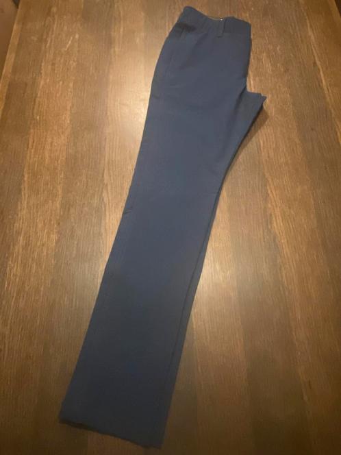 NIEUWE UNDER ARMOUR GOLF BROEK / PANTALON - DONKERBLAUW, Sport en Fitness, Golf, Zo goed als nieuw, Kleding, Overige merken, Ophalen