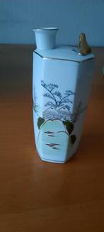 Japans Saké Karaf met Gouden Duifje, Ophalen of Verzenden