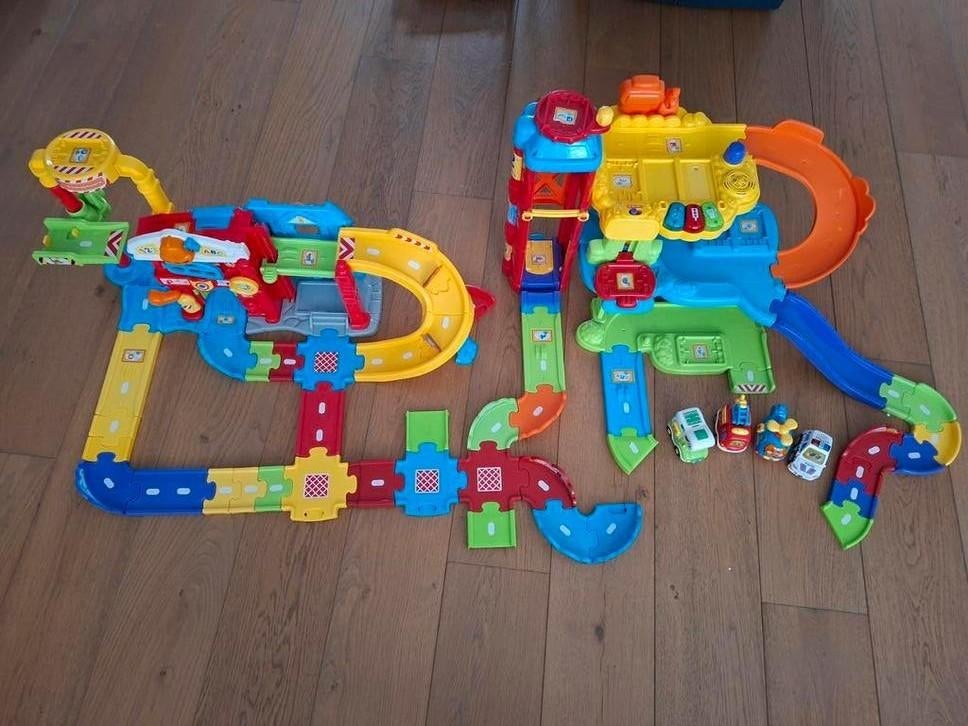 Vtech toet toet brandweerkazerne en garage, Kinderen en Baby's, Speelgoed | Vtech, Gebruikt, 2 tot 4 jaar, Ophalen