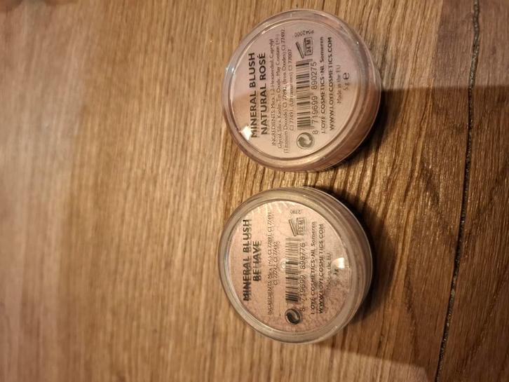 Loye minerale make up, Sieraden, Tassen en Uiterlijk, Uiterlijk | Cosmetica en Make-up, Zo goed als nieuw, Ogen, Overige kleuren