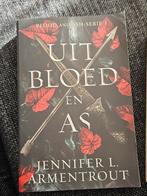 Uit bloed en as - Jennifer L armentrout, Ophalen of Verzenden, Zo goed als nieuw