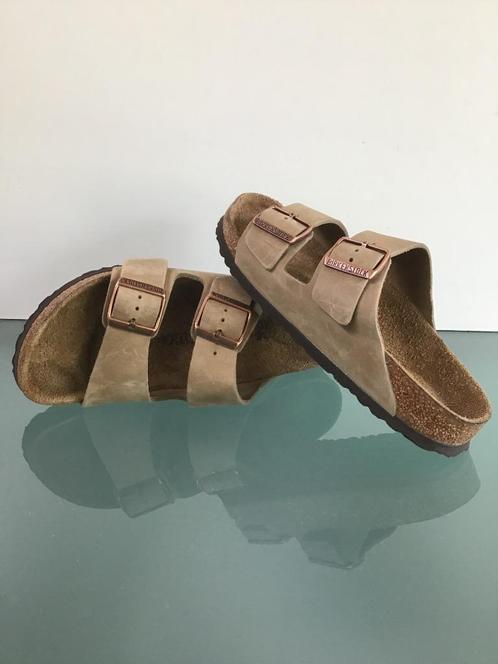 GRATIS VERZENDEN | BIRKENSTOCK Nieuwe bruine slippers 38, Kleding | Dames, Schoenen, Nieuw, Slippers, Bruin, Verzenden