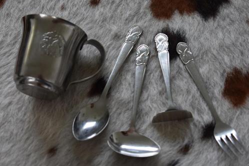 Gero Zilmeta haas konijn beker vork 2xlepel schuivertje, Antiek en Kunst, Antiek | Servies compleet, Ophalen of Verzenden