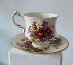 Paragon Floral Festival – Engels bone china kop en schotel, Antiek en Kunst, Antiek | Servies los, Ophalen of Verzenden