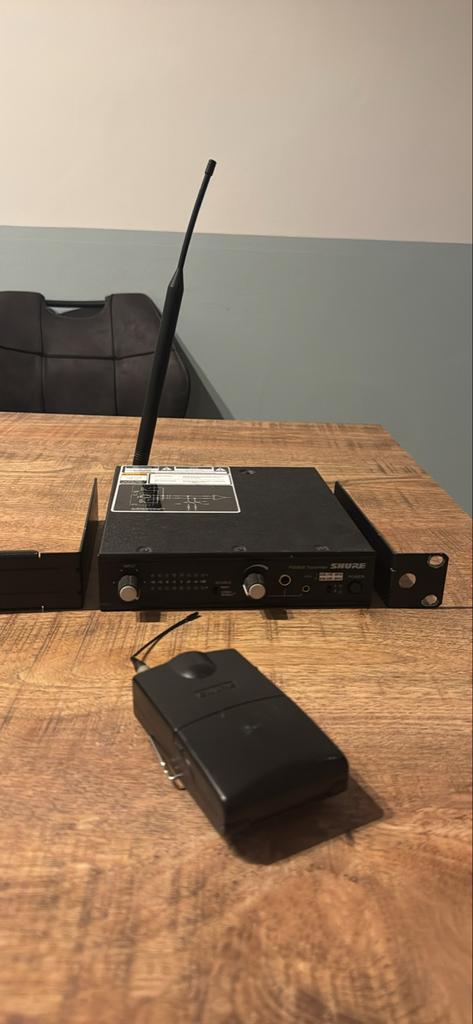 Shure PSM 600 In-Ear Monitor Systeem, Muziek en Instrumenten, Versterkers | Keyboard, Monitor en PA, Gebruikt, Overige typen, Minder dan 500 watt