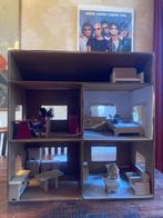 Vintage houten poppenhuis, Ophalen, Gebruikt, Poppenhuis