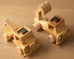 2 compleet houten auto’s / vrachtwagens Karwei, Ophalen of Verzenden, Zo goed als nieuw