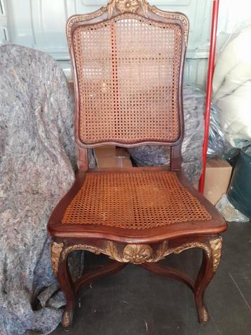 Stoelen, eetkamerstoelen, heb er 3 beschikbaar voor biedingen
