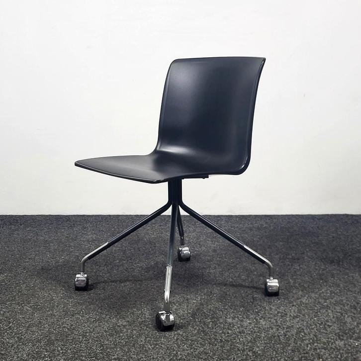 Gispen Nomi Stoel Zwart 25124, Huis en Inrichting, Stoelen, Eén, Kunststof, Zwart, Ophalen