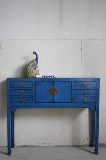 Unieke Oosterse Wandtafel Vintage Blauw Chinese Sidetable beschikbaar voor biedingen