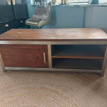 TV MEUBEL beschikbaar voor biedingen