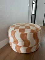 Nous living poef Swirl, Huis en Inrichting, Banken | Voetenbanken en Poefen, Ophalen of Verzenden, Zo goed als nieuw, Stof, 50 tot 75 cm