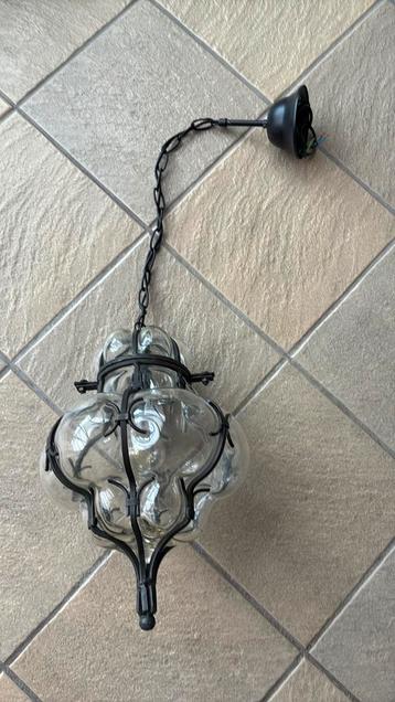 Hanglamp.. Glas en ijzer. Vintage. beschikbaar voor biedingen