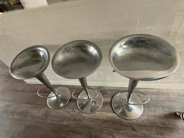 3 Magis Bombo Barkrukken RVS design. beschikbaar voor biedingen