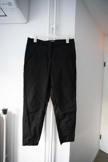 Zwarte pantalon Vero Moda maat L lengte 32, als nieuw