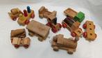 Vintage houten treinen – Finland & Nootgedagt, Kinderen en Baby's, Speelgoed | Houten speelgoed, Ophalen of Verzenden, Gebruikt