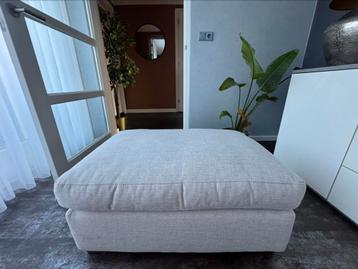Hocker voetenbankje beige pronto wonen micanto beschikbaar voor biedingen