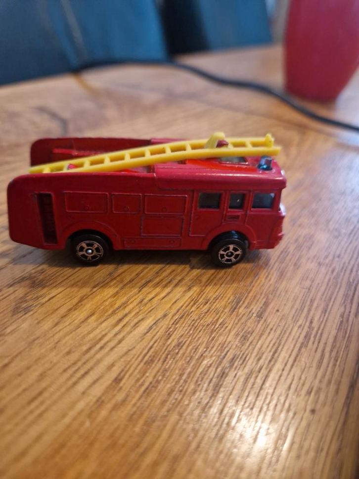 Corgi Juniors ERF Fire Tender Brandweerwagen, Hobby en Vrije tijd, Modelbouw | Auto's en Voertuigen, Gebruikt, Auto, 1:50 of kleiner