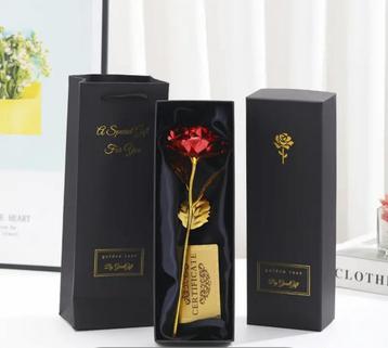 Gouden Folie Roos in Luxe Cadeaudoos beschikbaar voor biedingen
